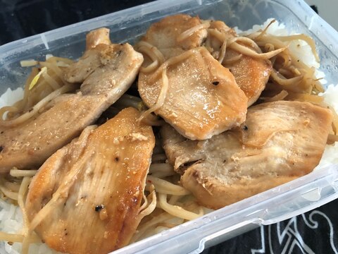 焼肉タレが染み込む焼き鶏